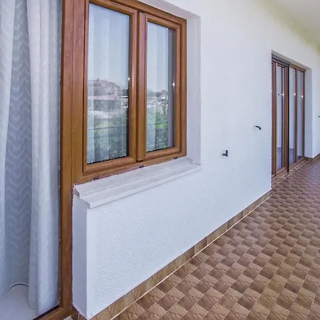 House Demetra בית נופש *